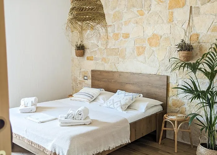 Arya Bed & Breakfast